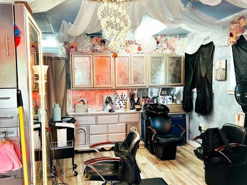 Doria Grace Salon
