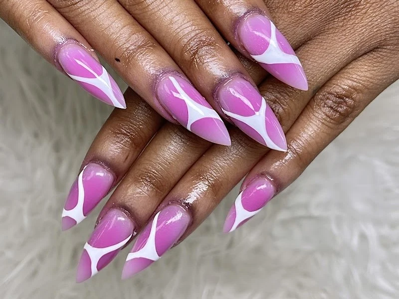 T NAILS Petersburg