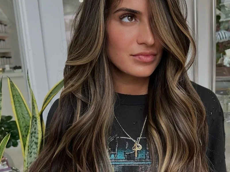 ELA Salon