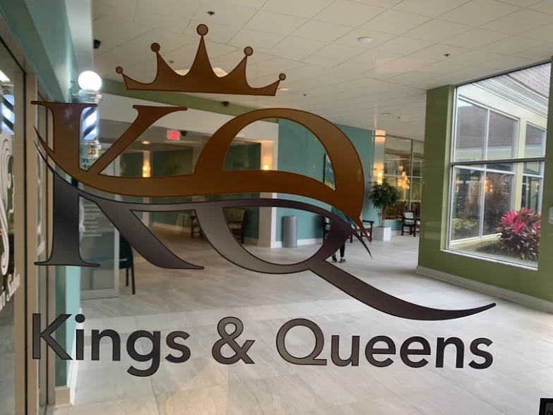 KINGS AND QUEENS HAIR SALON AND BARBERSHOP IN KINGS POINT MAIN CLUBHOUSE Delray Beach (OPEN TO THE PUBLIC)