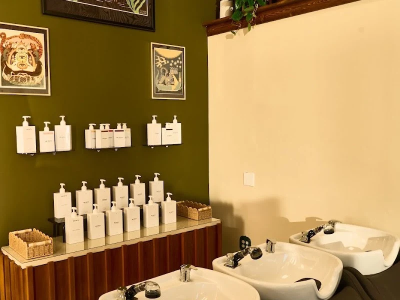 Fior Salon