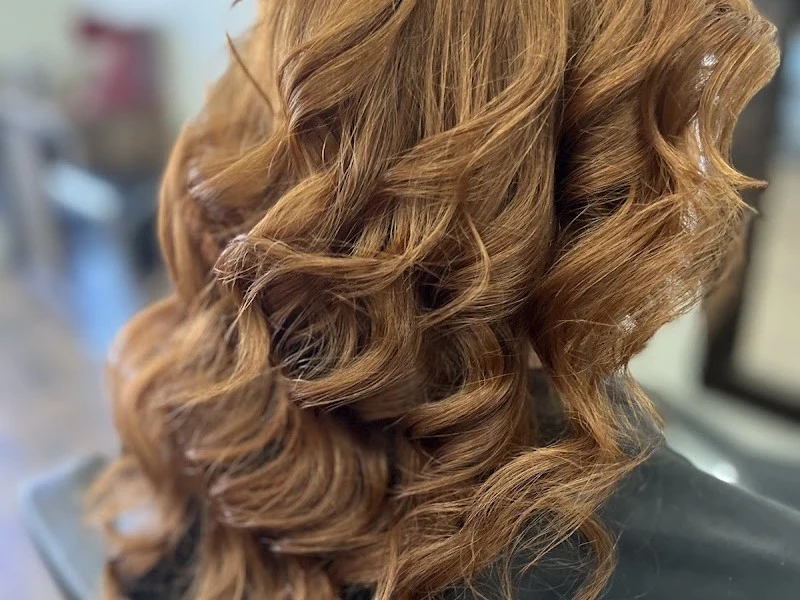 Cutting Edge Hair Salon