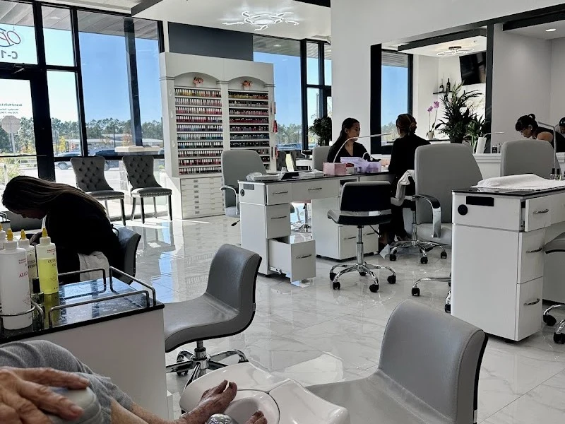 Grand Nails Lounge