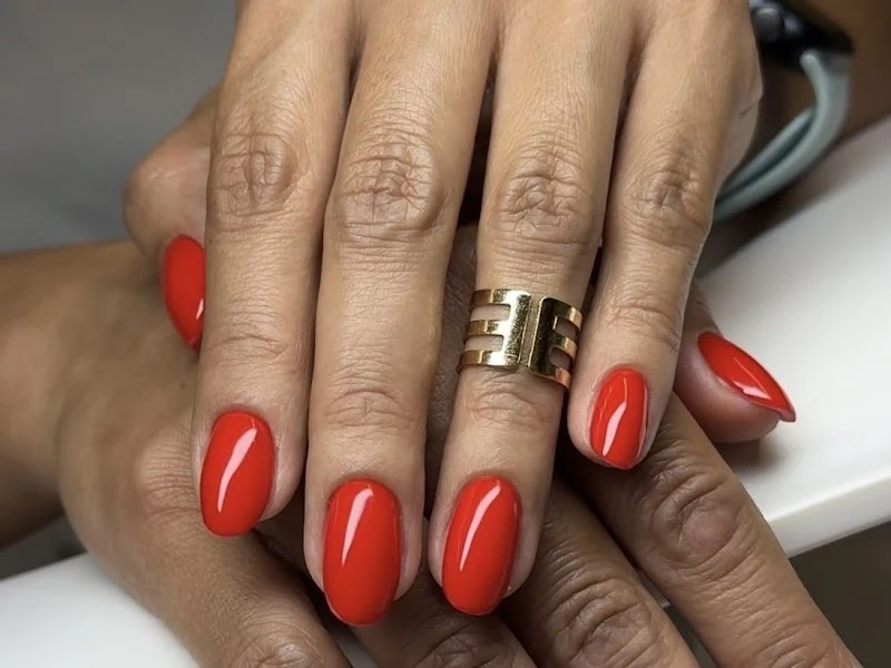KN nails