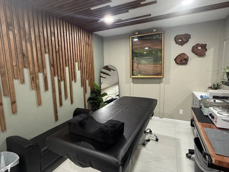 Down To Your Roots Wax Studio