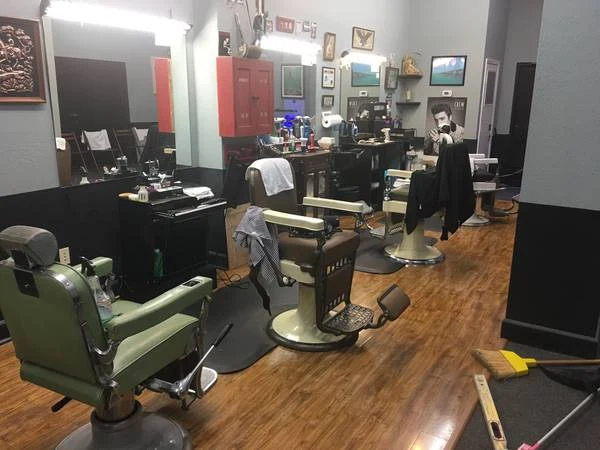 George's Barbershop
