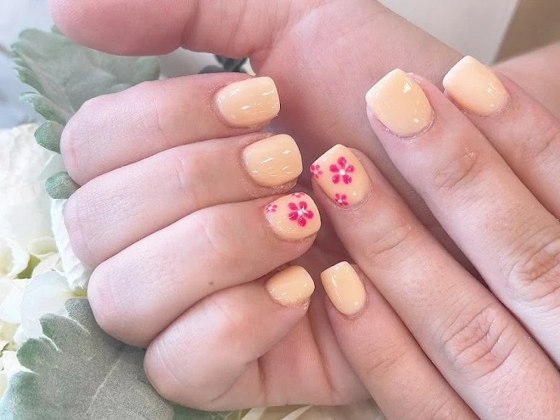 Red Nails by HK