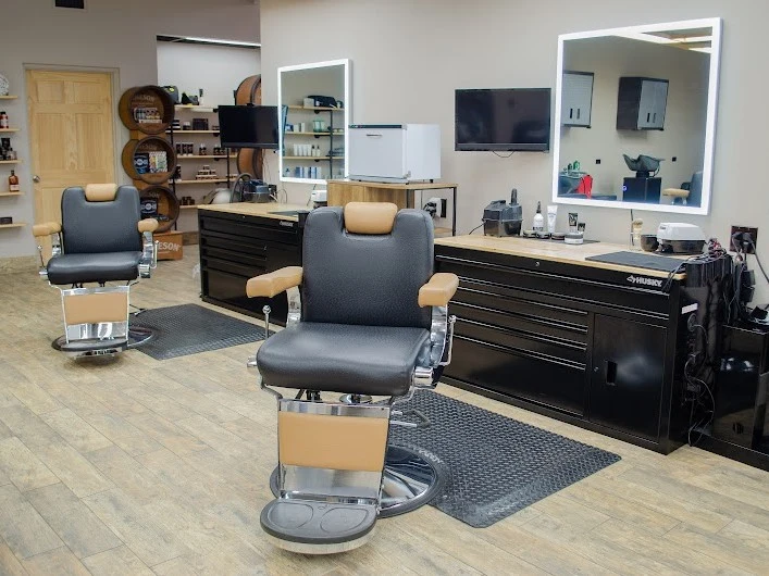 Uptown Barber Bar