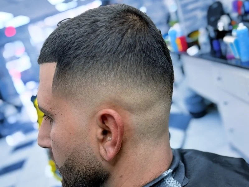 International Men Hair Cut (Dominican Barbershop)