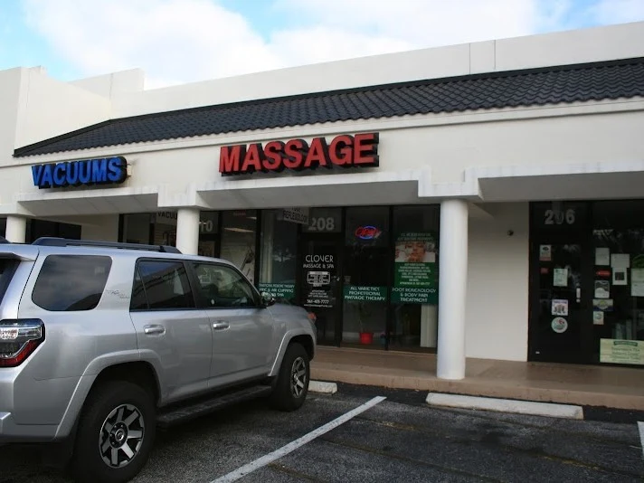 Clover massage and foot reflexology spa