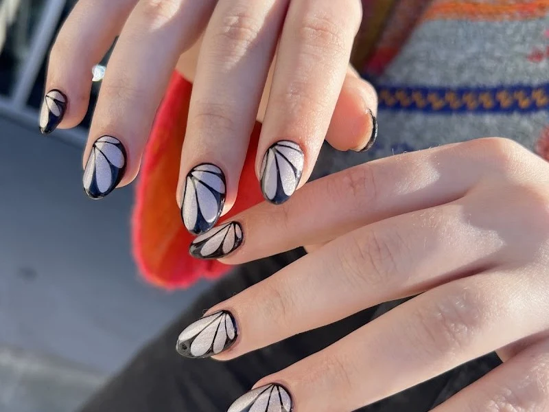 LaRose Nail