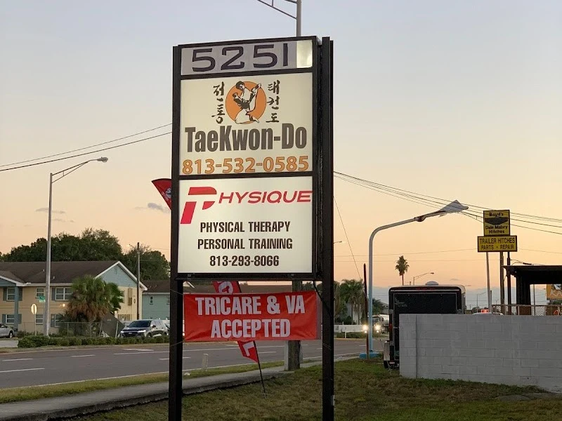 Physique Physical Therapy/Personal Training