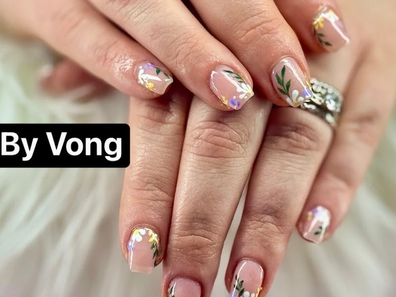 Dashing Nails
