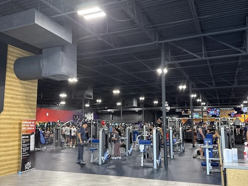 Crunch Fitness - Gainesville
