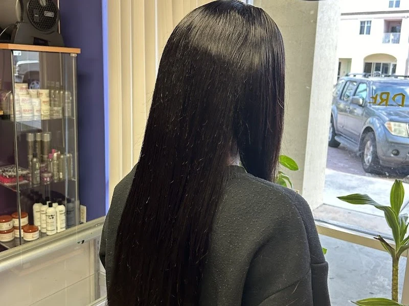 J J Hair & Nail Salon