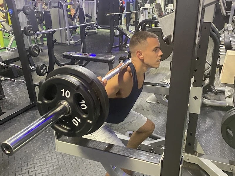 FITLIFE Fitness Gym