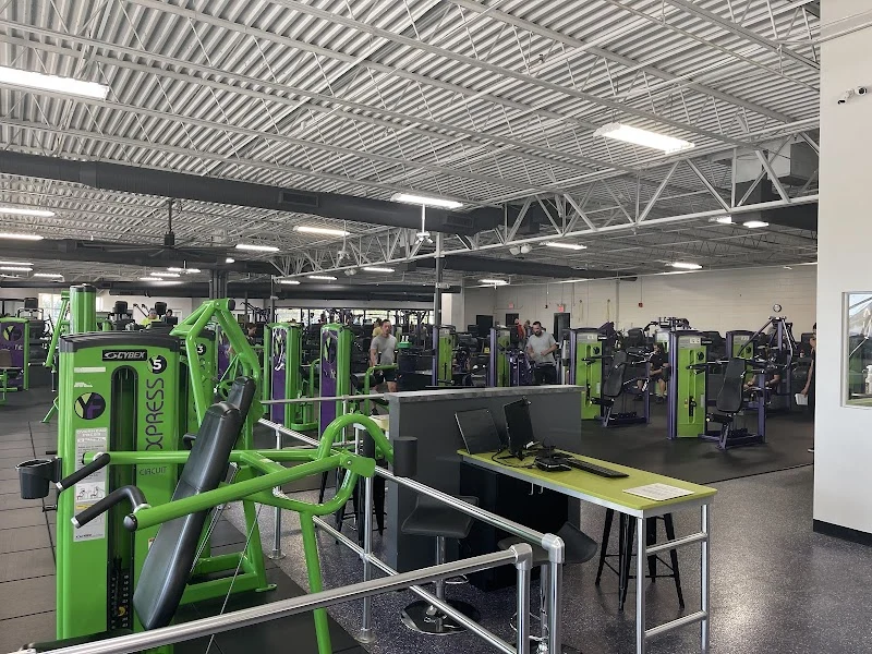YouFit Gyms Racetrack on Hillsborough