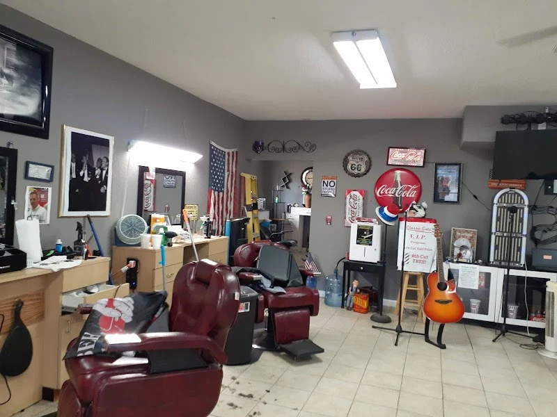 "Top Notch Barbershop"