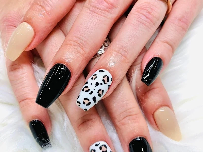 LaRose Nail