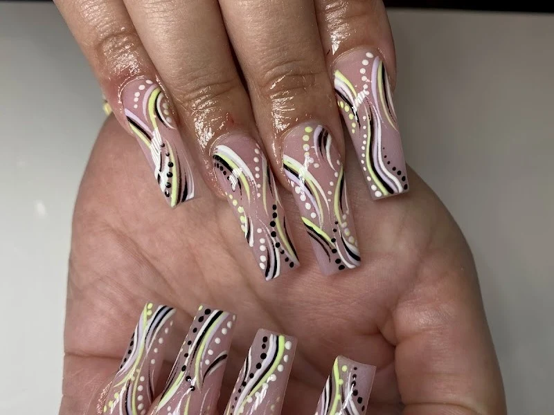So Lavish Nails