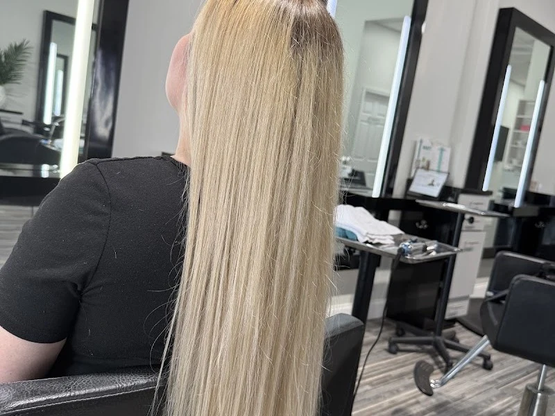 de Payolle Beauty Salon & Academy