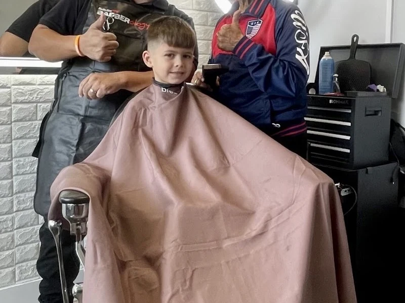 El Nica barber shop and Hair salon