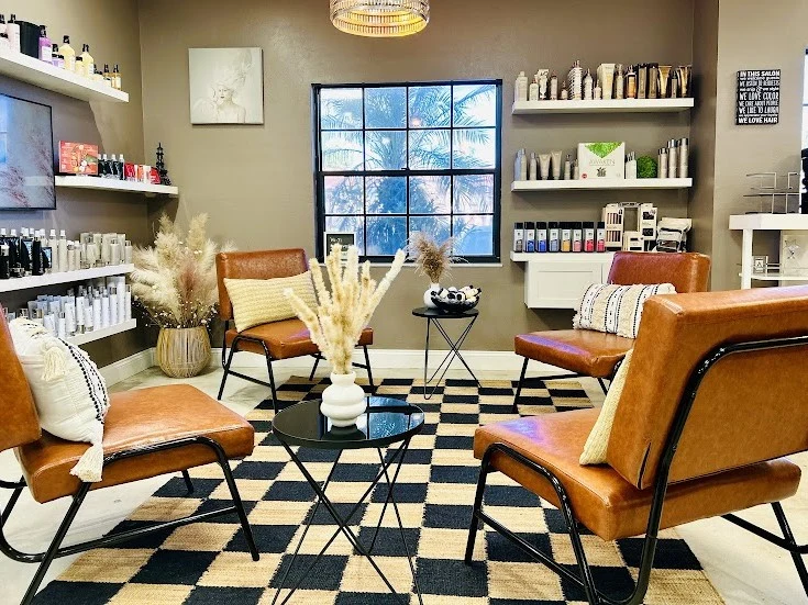MAY-RAH-KEE Salon