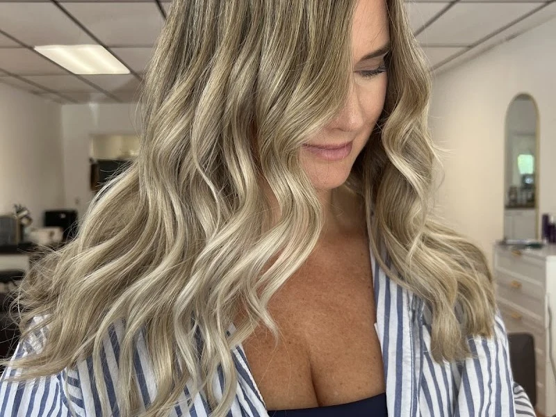 The Waves Hair Salon