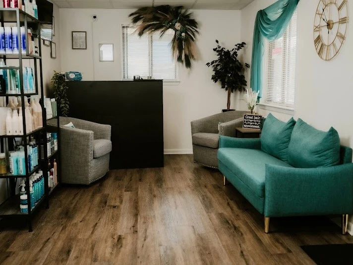 Adore You Salon - Pensacola, FL