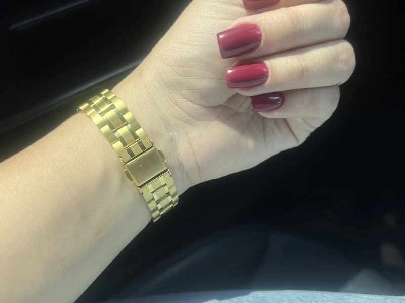 KN nails