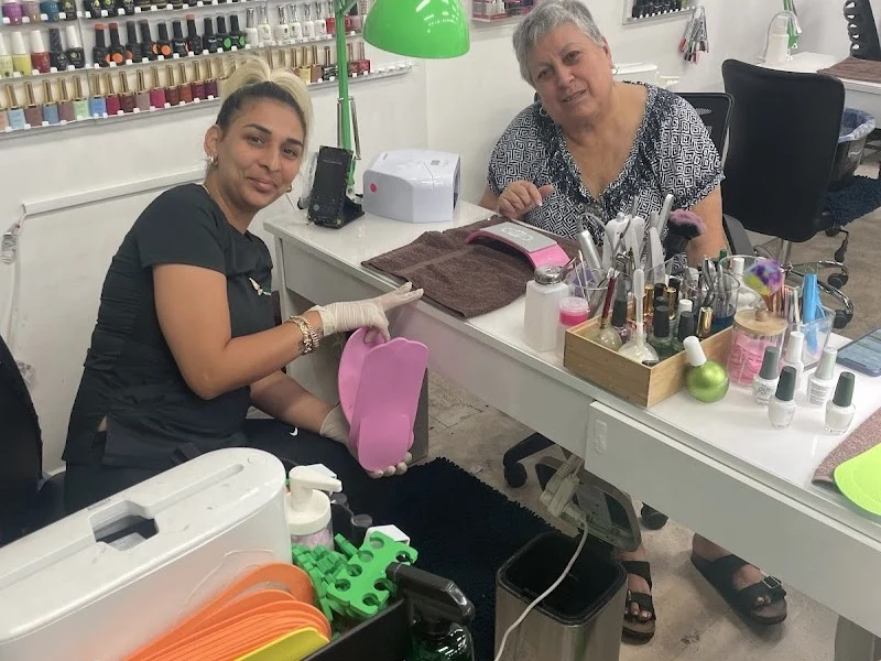 Smith & Mendoza Salon