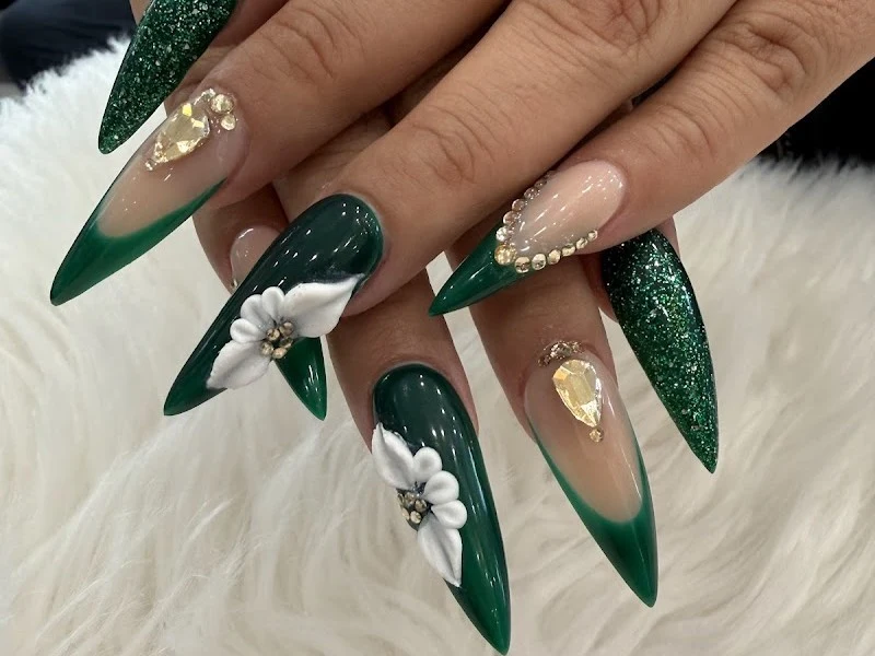 Novalice Krystal Nails and Spa
