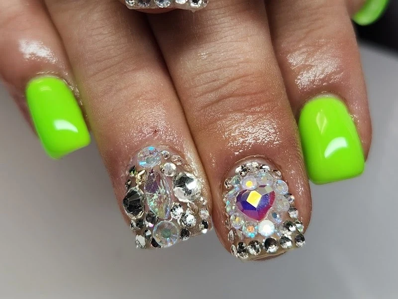 Premier Beauty Lounge LLC