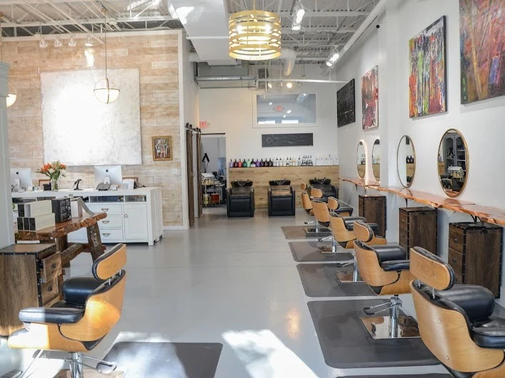 Rolland's Beauty Bar