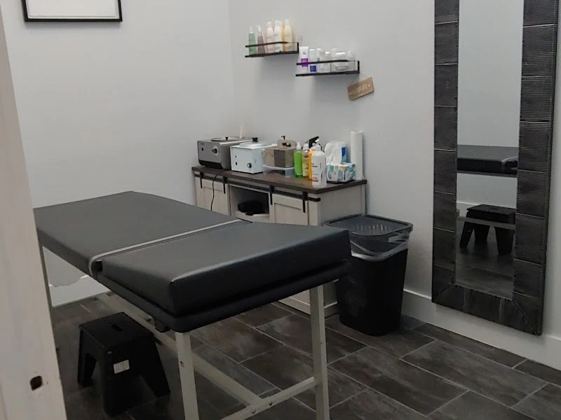 Smooth Wax Lounge