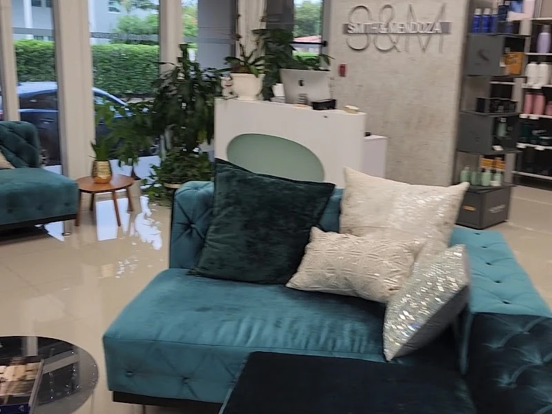 Smith & Mendoza Salon