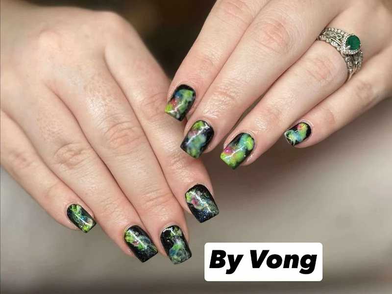 Dashing Nails