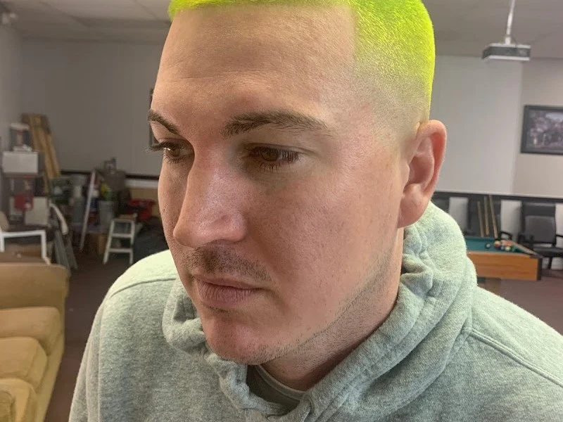 Cuts And Fro's Private Barber