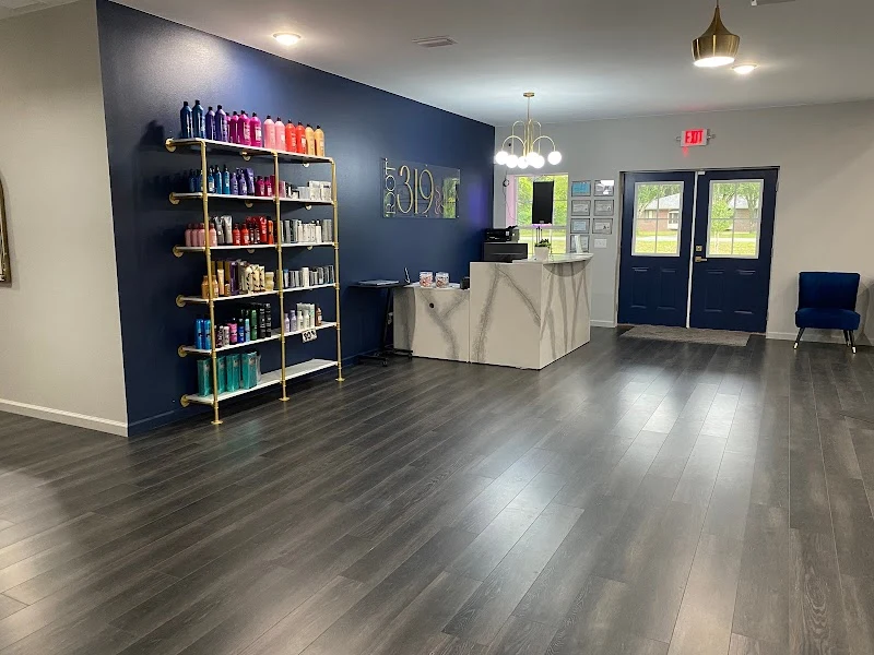 Root 319 Salon & Spa