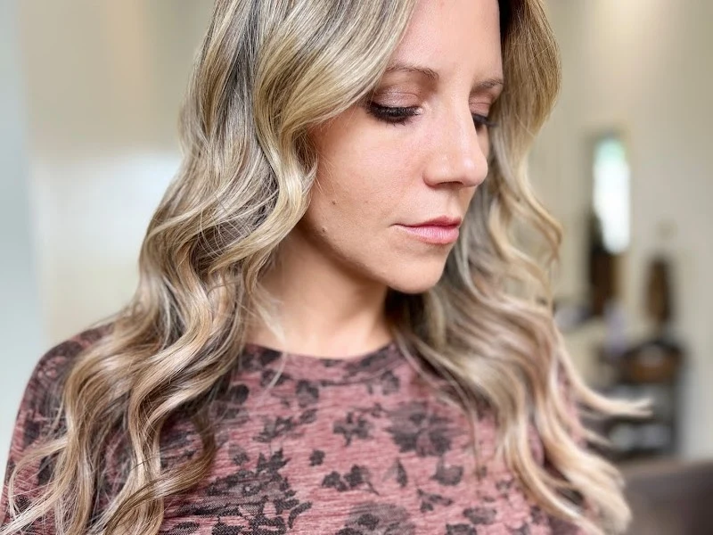 The Waves Hair Salon