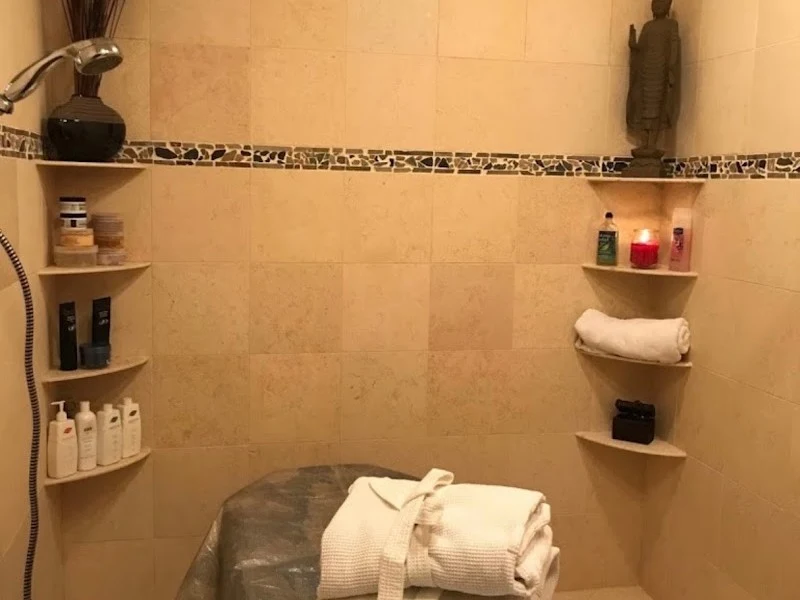 Refined Beauty Day Spa