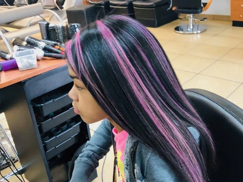 Dominican Stylze Hair Salon