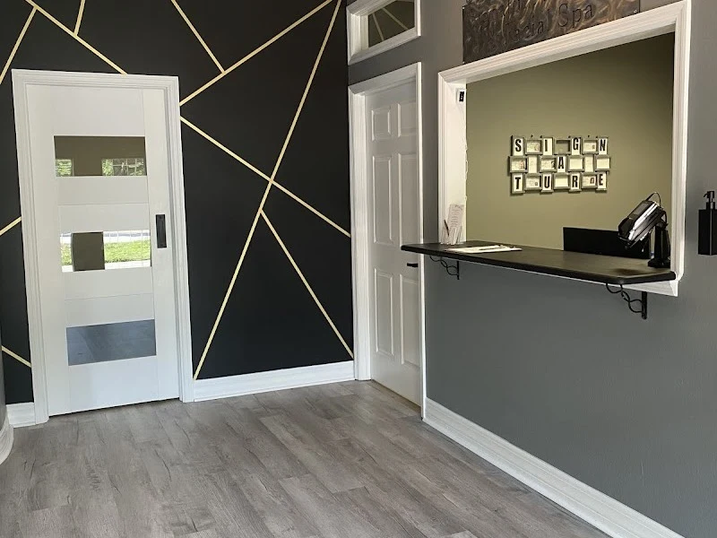 Signature Massage & Facial Spa Of Trinity