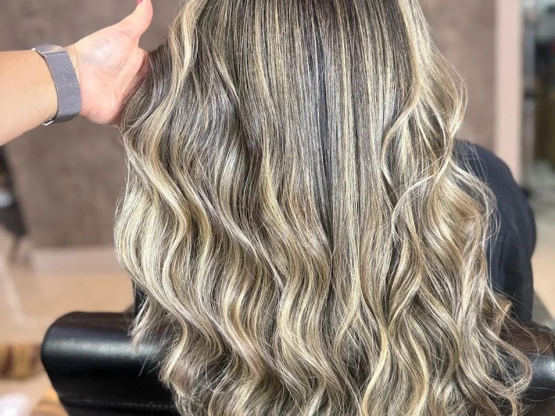 Hair by Nao
