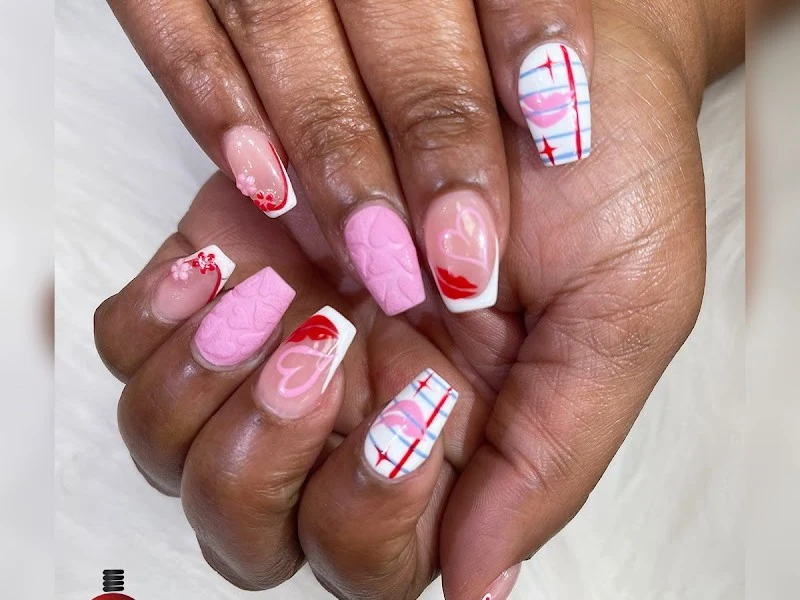 Red Nails by HK