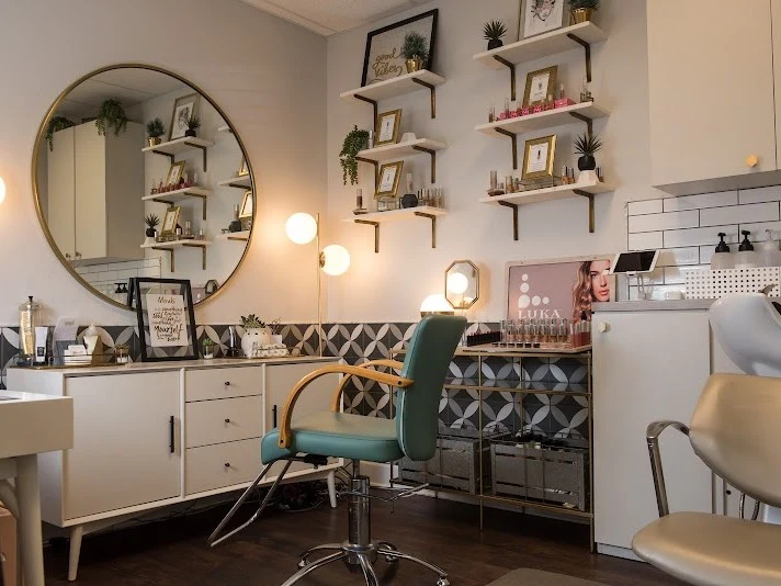 Salons by JC Valrico