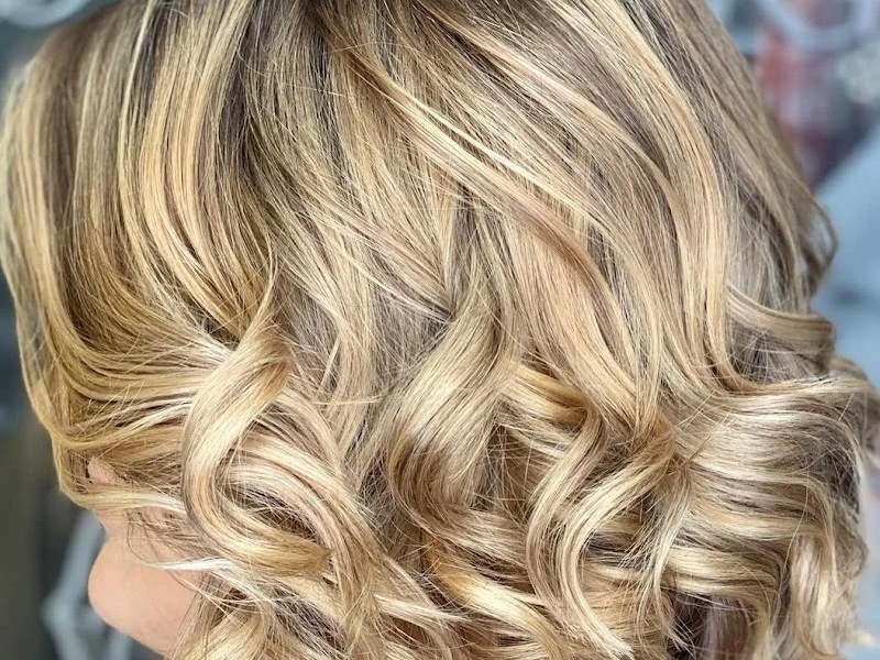 Simply Colour Hair Salon Studio by Dean Downing