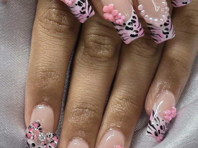 Sara Nails & Beauty