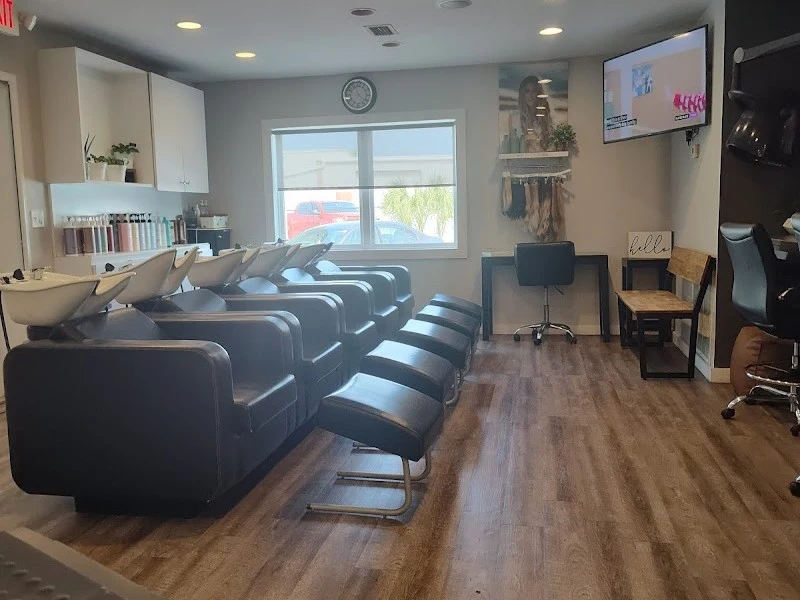 Topix Salon