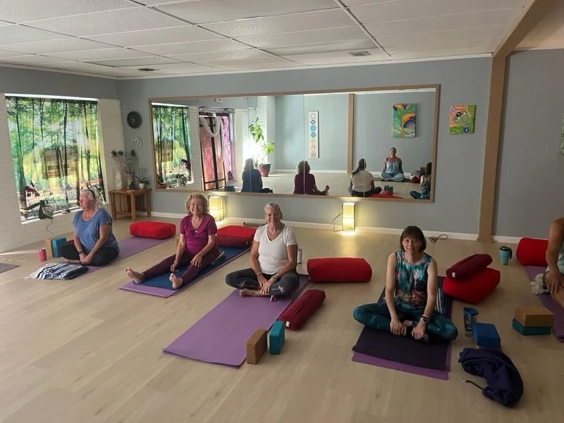 Symmetry Integrative Health & Yoga